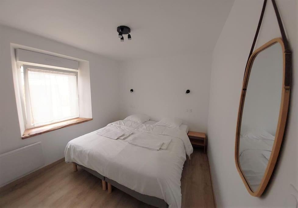 Le Cormoran Emplacement Ideal, Moderne Tres Equipe Thury-Harcourt-le-Hom Esterno foto