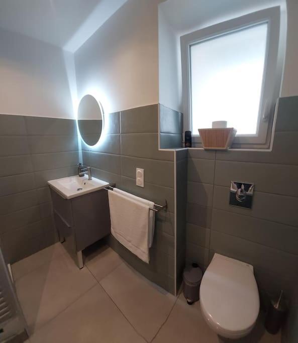 Le Cormoran Emplacement Ideal, Moderne Tres Equipe Thury-Harcourt-le-Hom Esterno foto